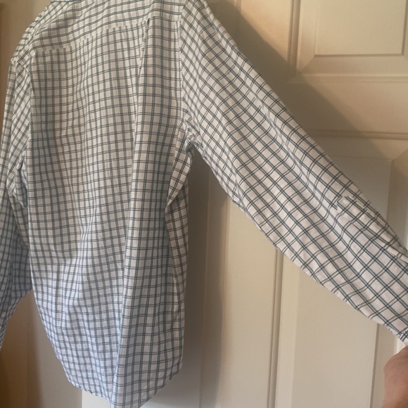 Large Southern Tide linen shirt - Picture 4 of 4